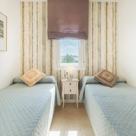 Lujoso Con Jardin Privado A 300 Metros De La Playa Semesterbostad *
