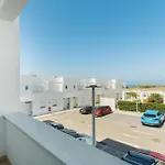Lujoso Con Jardin Privado A 300 Metros De La Playa