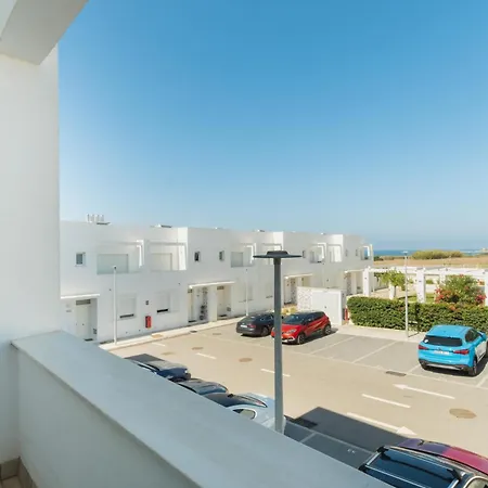 Lujoso Con Jardin Privado A 300 Metros De La Playa