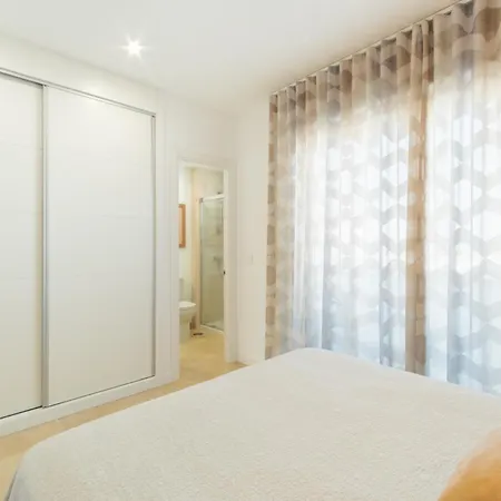 Lujoso Con Jardin Privado A 300 Metros De La Playa Tatil Evi Conil De La Frontera