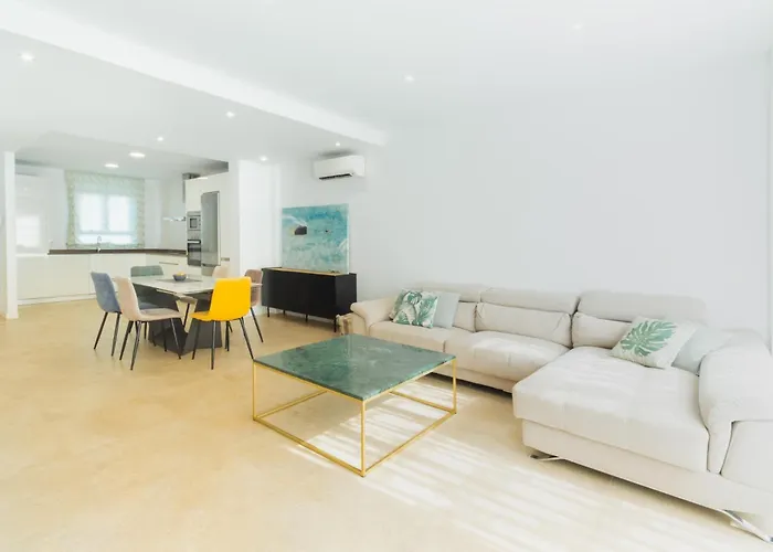 Lujoso Con Jardin Privado A 300 Metros De La Playa بيت للعطل *